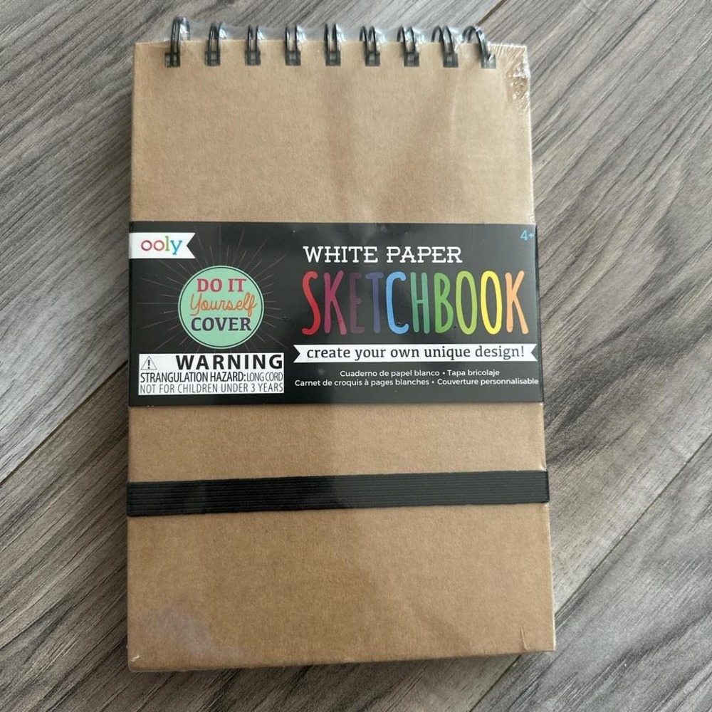 New OOLY Sketchbook Great Size for a Backpack